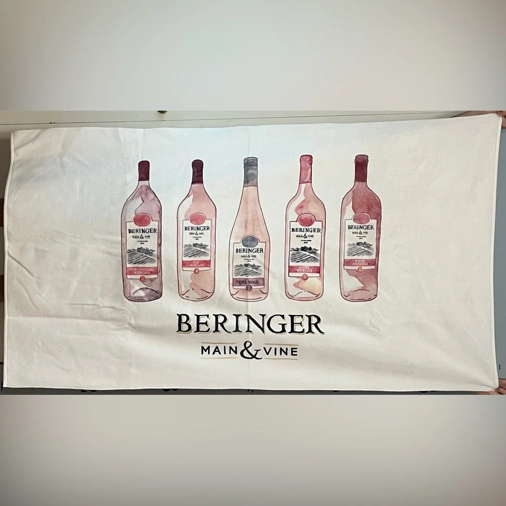 Extra Large NWOT Beringer Main & Vine Wines Beach and Pool Towel 35